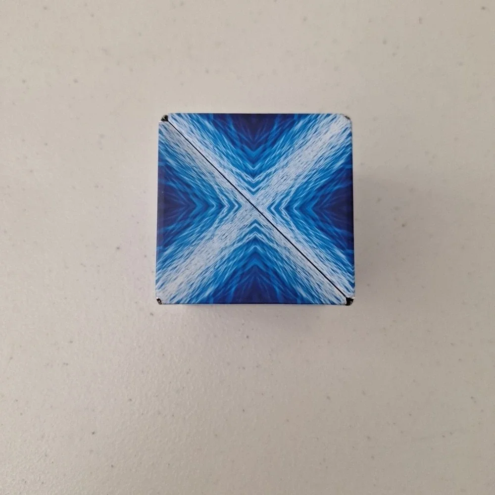Shashibo Magnetic Magic Cube Fidget Shape-Shifting Cube Great Condition 2021